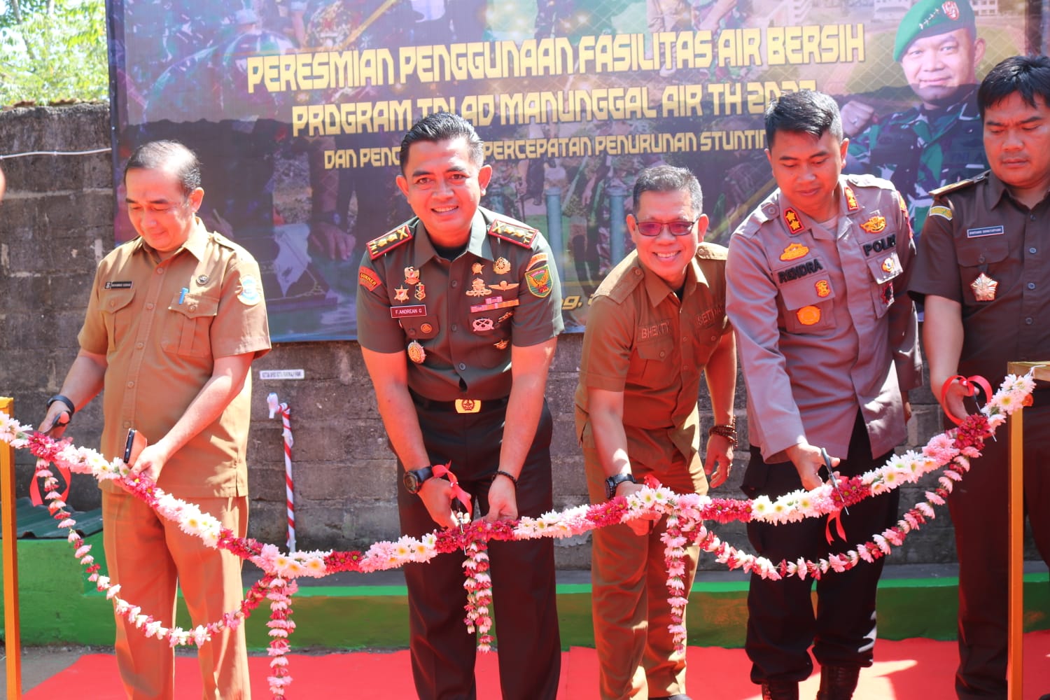 Dukung Program KASAD Manunggal Air Bersih, Kodim 0413/Bangka Serahkan Sumur Bor