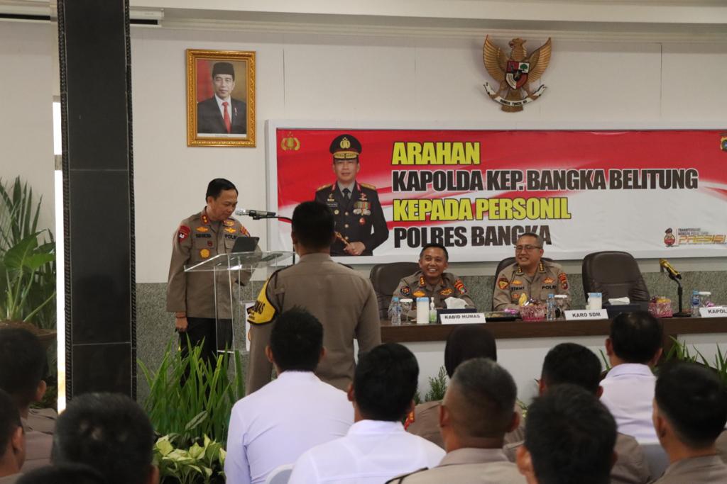 Kapolda Babel Memberikan Arahan Kepada Personil Polres Bangka