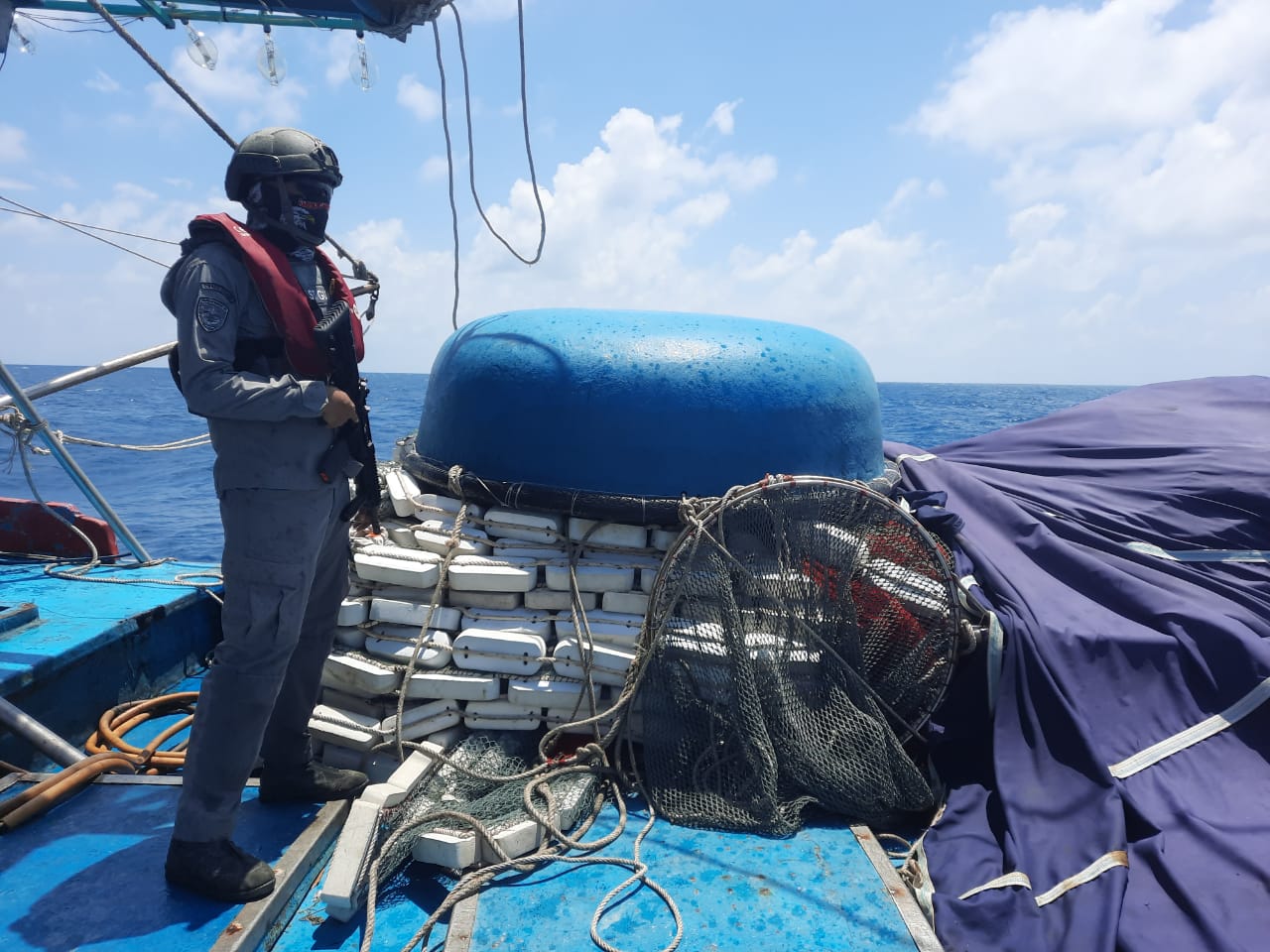 Bakamla RI Tangkap KIA Vietnam Curi Ikan di Laut Natuna Utara