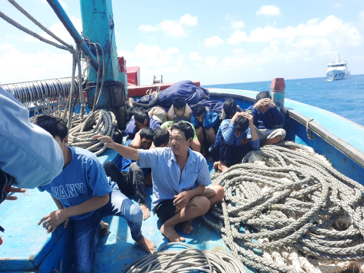 Bakamla RI Tangkap KIA Vietnam Curi Ikan di Laut Natuna Utara