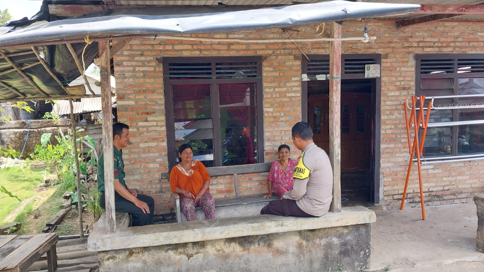 Mengetahui Situasi Dan Kondisi Perkembangan di Masyarakat Babinsa Lakukan Komsos