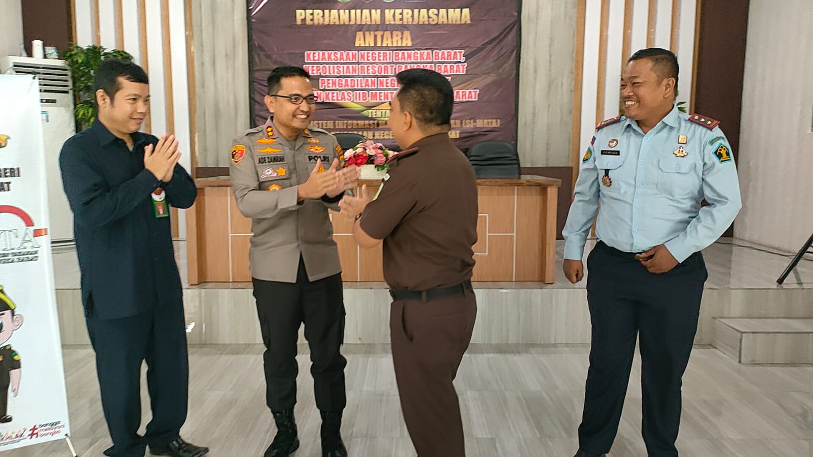 Kapolres Bangka Barat Menghadiri Perjanjian Kerjasama Tentang Aplikasi Sistem Informasi Manajemen Tahanan (SI-Mata) Pada Kejasaan Negeri Bangka Barat