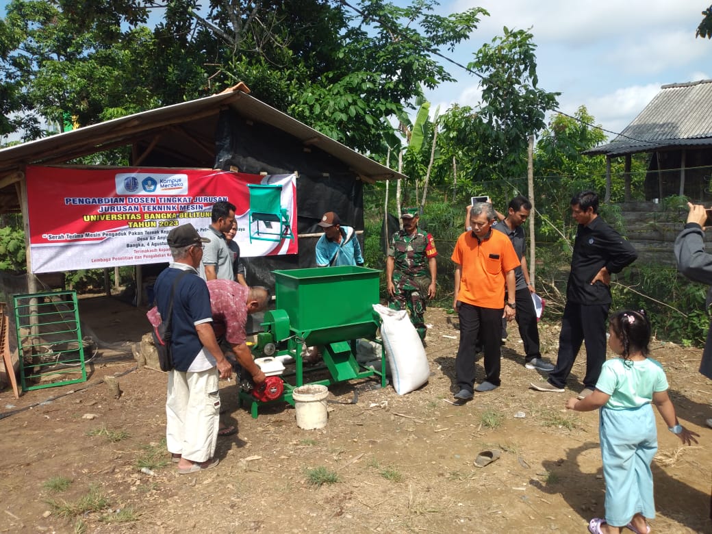 Babinsa Dampingi Kelompok Penggemuk Ternak Terima Bantuan Dari UBB