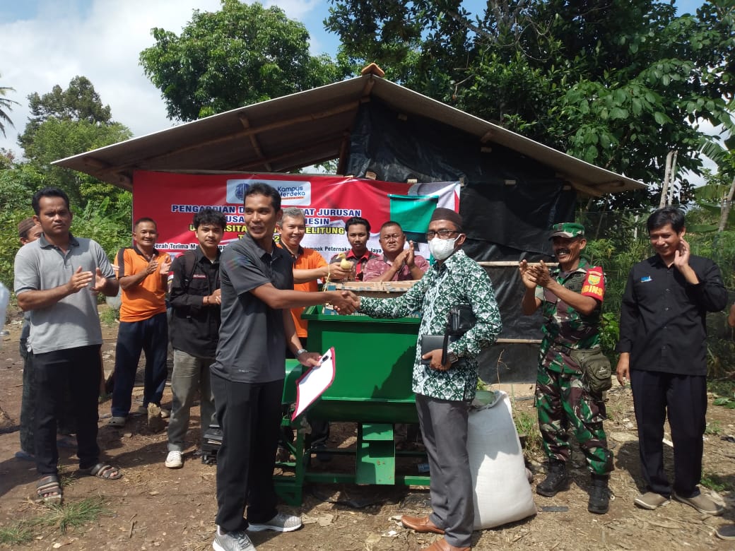 Babinsa Dampingi Kelompok Penggemuk Ternak Terima Bantuan Dari UBB