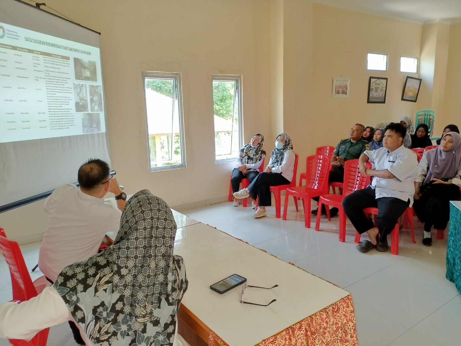 Percepatan Penurunan Stunting di Wilayah Desa Binaan, Babinsa Bukit Intan Rapat Penurunan Stunting