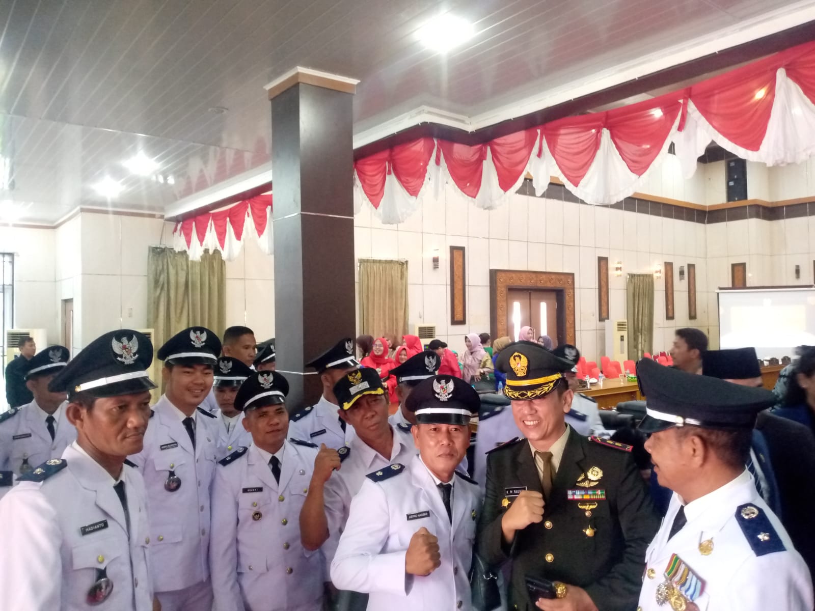 Dandim 0431/Babar Hadiri Rapat Paripurna Mendengarkan Pidato Kenegaraan Presiden RI Jokowi Widodo