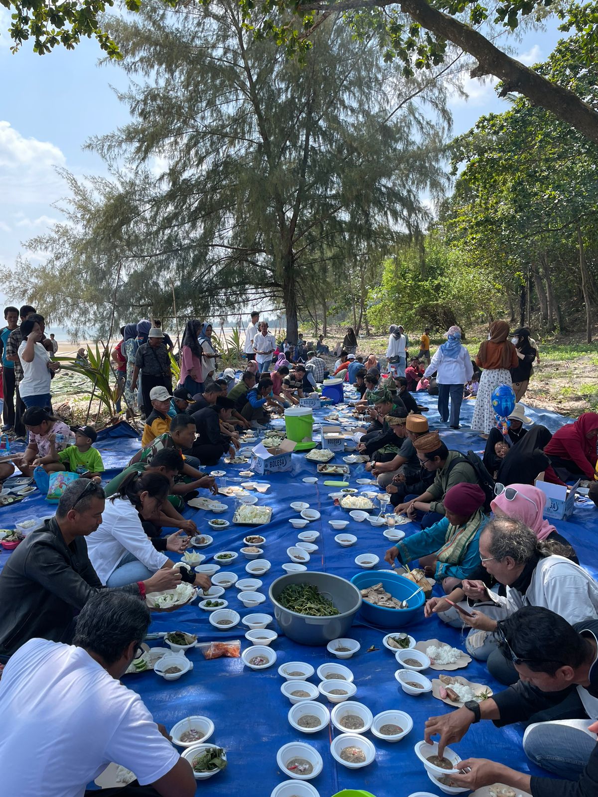 Jalin Silaturahmi Babinsa Koramil 413-02/Mentok Hadiri Kegiatan Gut Desa Rambat ke-24