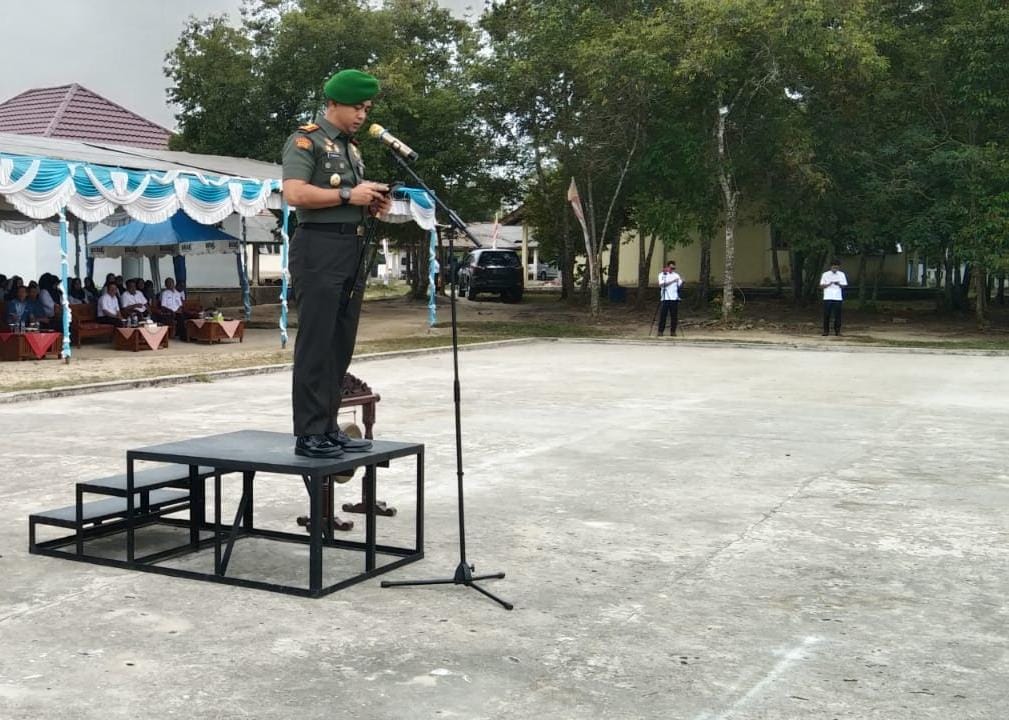 Dandim Bangka Resmi Buka Pembinaan Karakter Dan Wasbang di SMAN 2 Sungai Selan