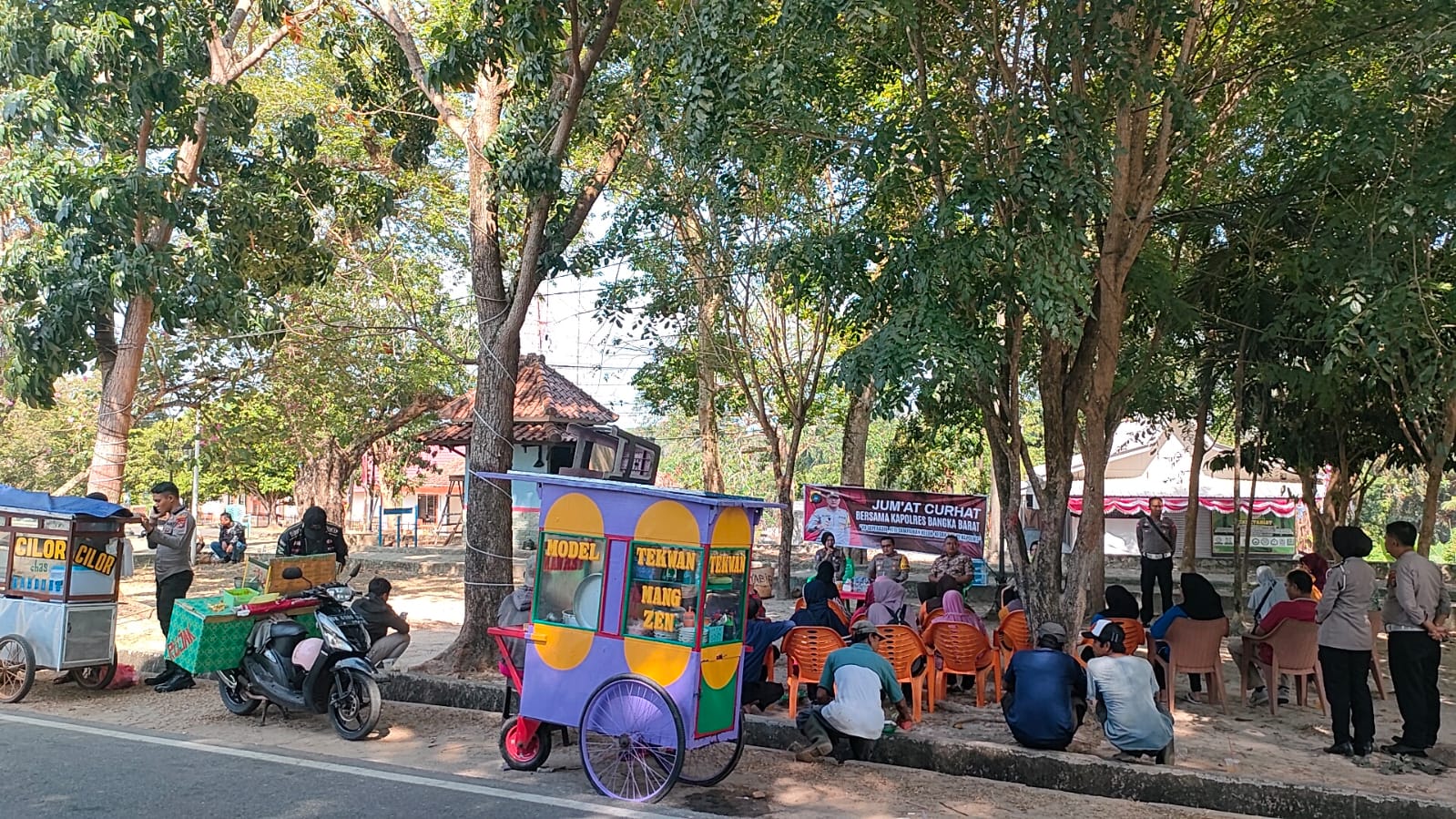 Polres Bangka Barat Melaksanakan Jumat Curhat, Sambil Gerobakan Pagi