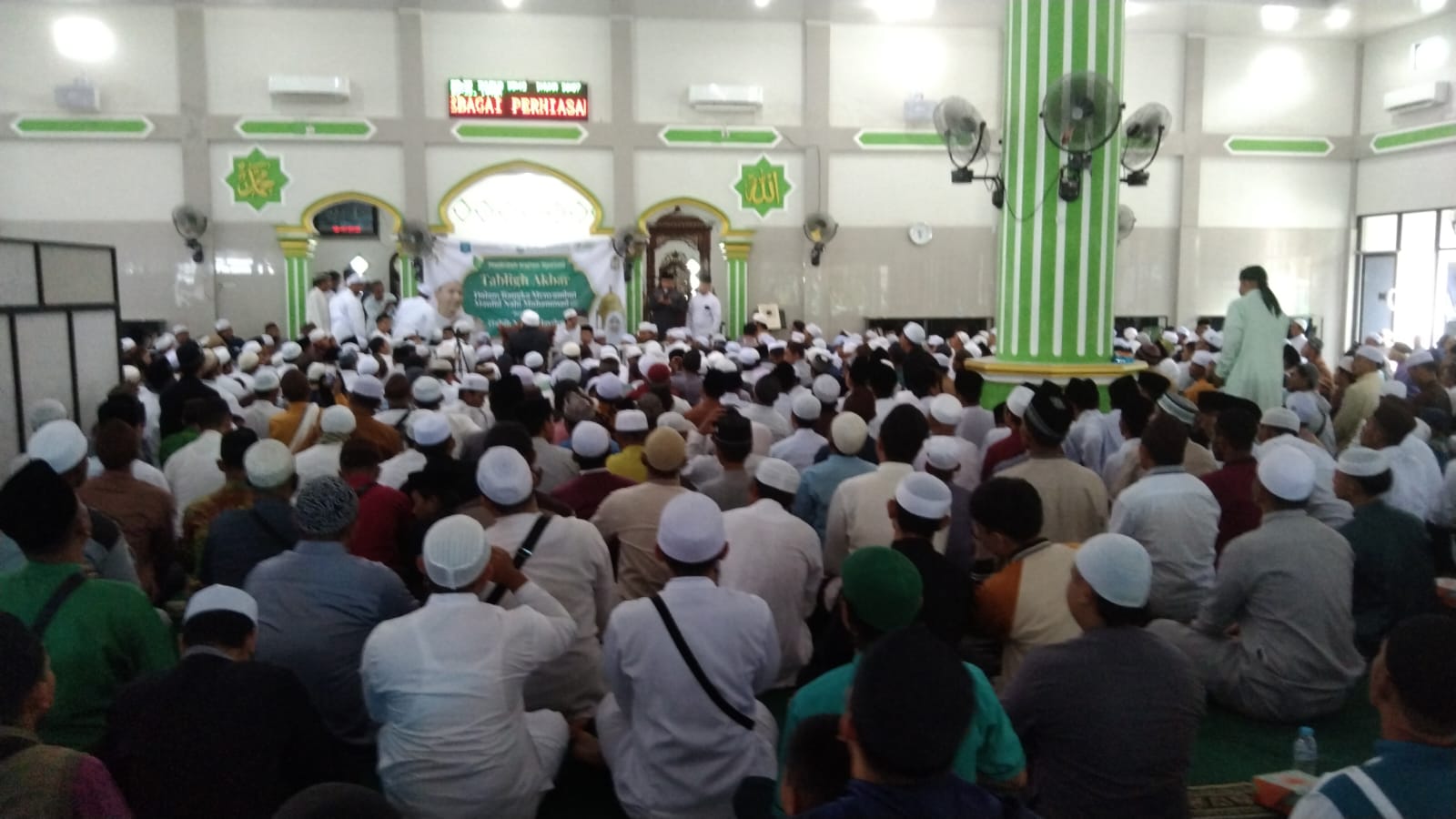 Wujudkan Kemanggulan TNI Bersama Rakyat, Babinsa Hadiri Tabligh Akbar di Desa Namang