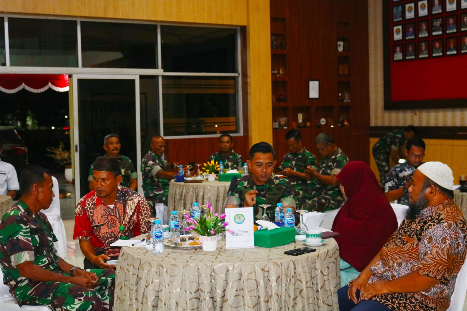 Rapat Koordinasi Yang Diikuti Oleh Kepala Dinas Pertanian Dan Ketahanan Pangan Bangka Tengah, Kabid Perkebunan Bangka Tengah yang Dilaksanakan di Koridor Makodim 0413/Bangka