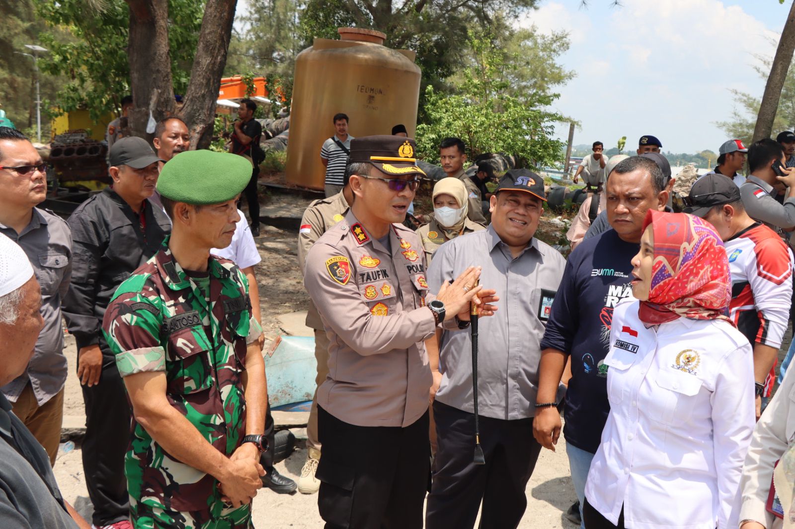 Kunjungan kawasan Muara Jelitik (Muara Air Kantung) Oleh Komisi IV DPR RI dipimpin oleh Ketua TIM Komisi IV DPR RI