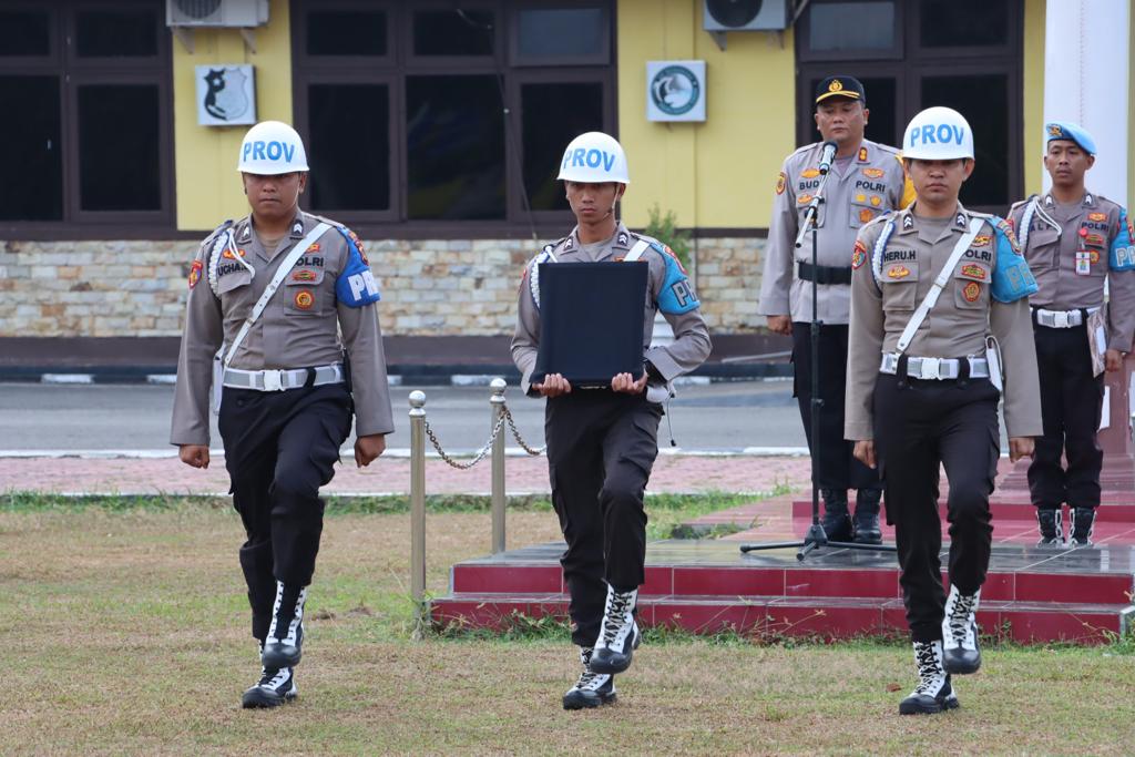 Polres Bangka Tengah Laksanakan Upacara PTDH Personilnya Karena Terlibat Kasus Narkoba